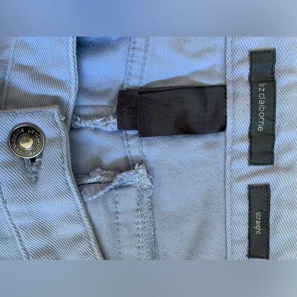 Liz Claiborne | 12 | light blue denim jeans Capri front & back pockets - Picture 6 of 7